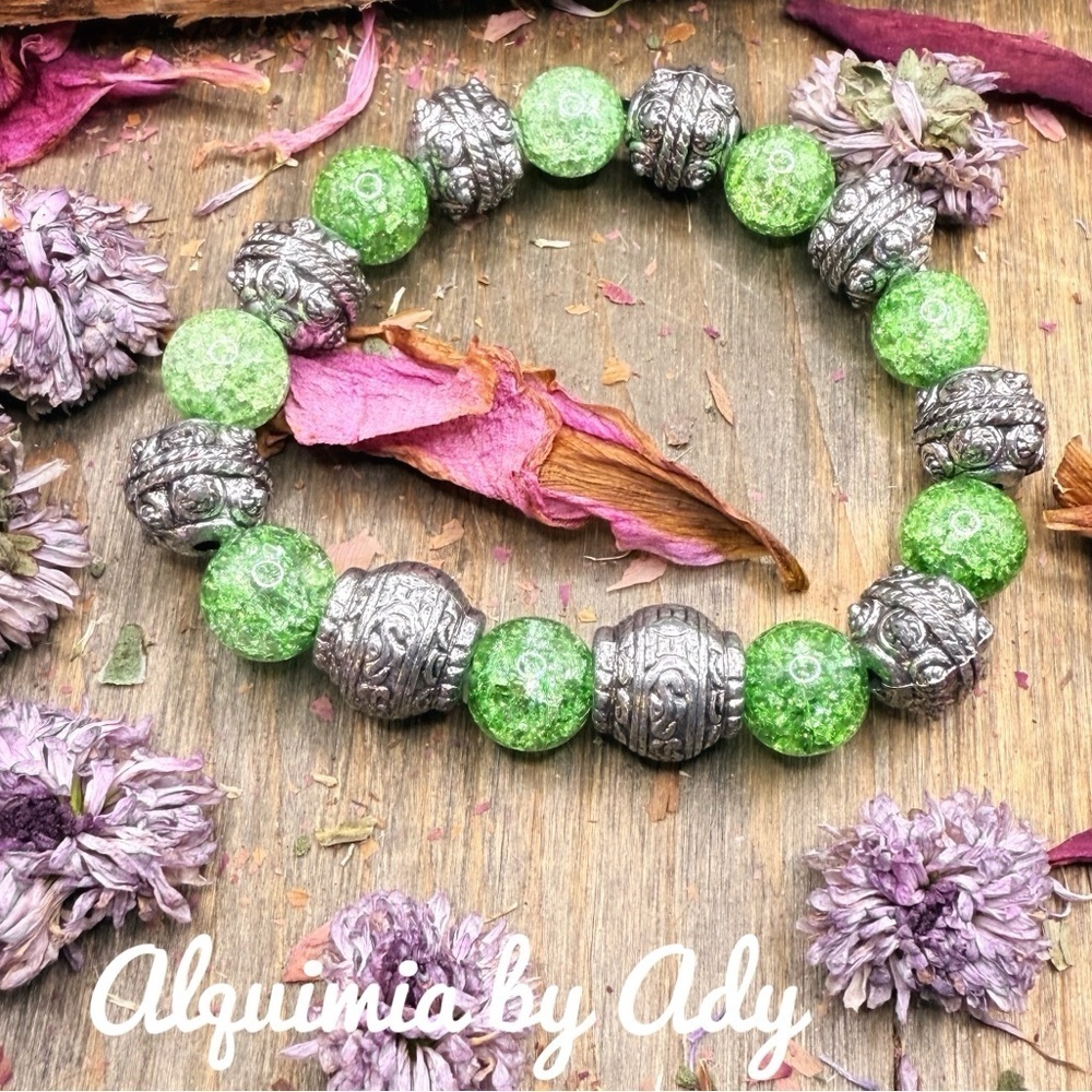 Silver green quartz Beaded Bracelet
